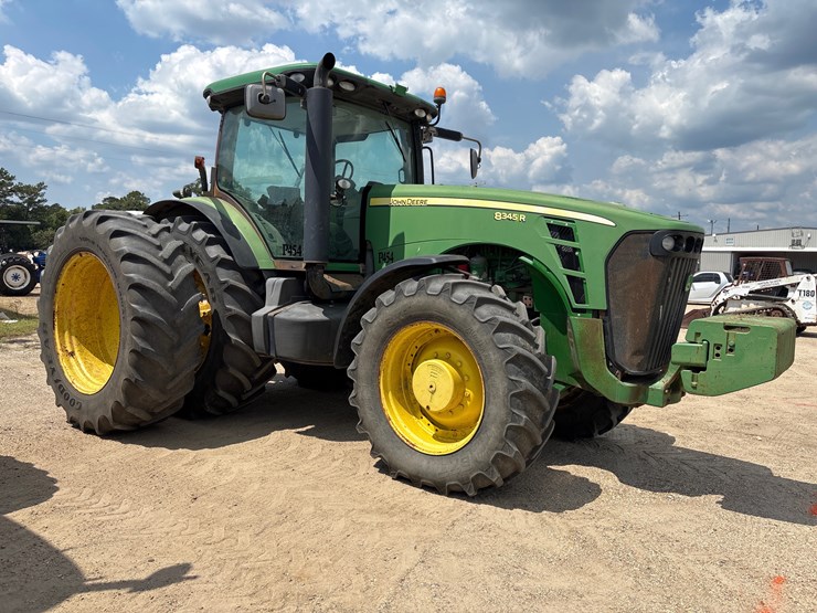 2009-john-deere-8345r-image-3