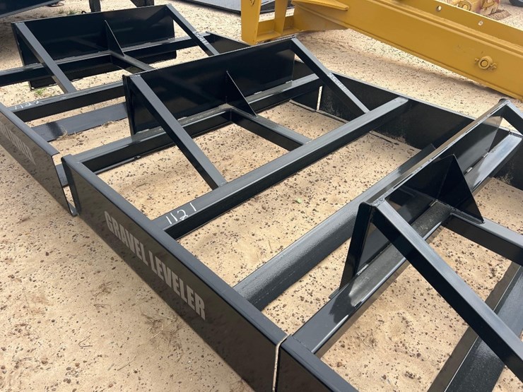 unusedx-star-72"-quick-attach-gravel-leveler-image-1