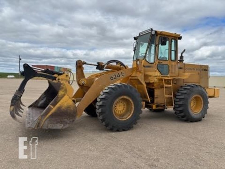 deere-624e-image-1