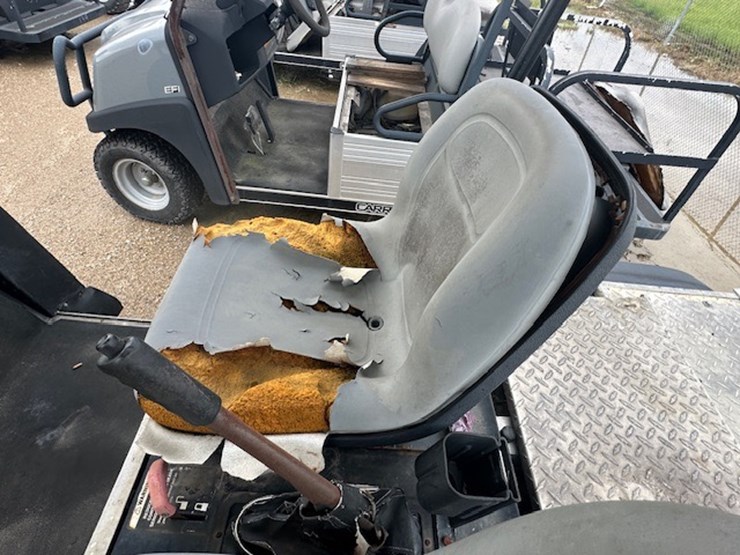 club-car-carryall-272-image-16