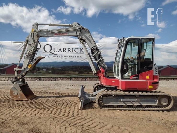 2023-takeuchi-tb280fr-image-1