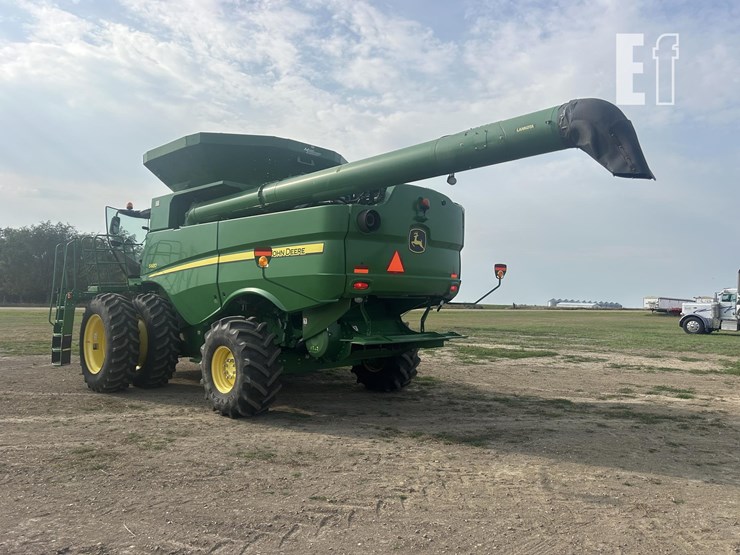 2015-john-deere-s680-image-15