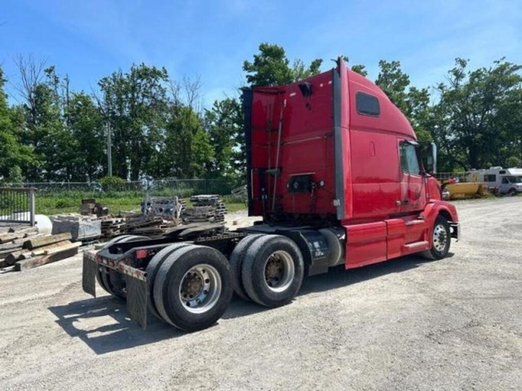 2015-volvo-t/a-hiway-tractor---sleeper-4v4nc9eh5fn-image-5