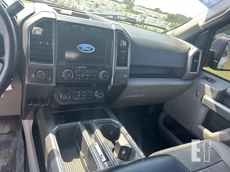2019-ford-f150-image-25