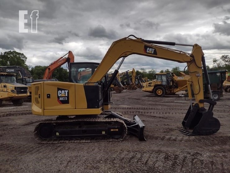 2019-caterpillar-307.5-image-3