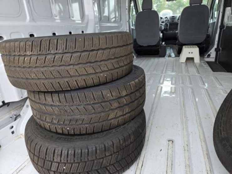 2016-ford-transit-image-23