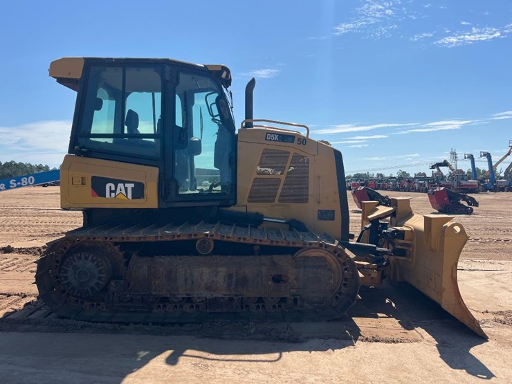 2017-caterpillar-d5k2-lgp-image-5