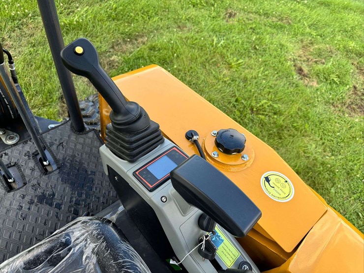 2025-industrial-mx50r-mini-excavator-...-unused-image-16