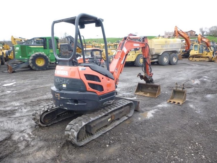 2016-kubota-u25-image-52
