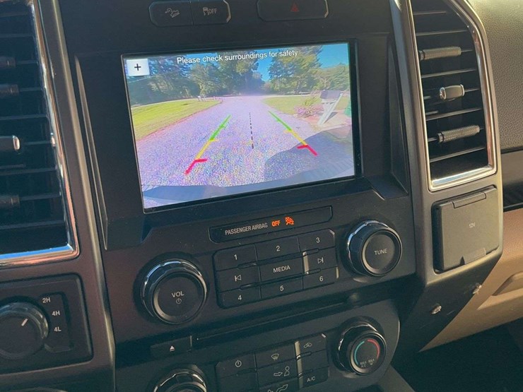 2017-ford-f150-image-29