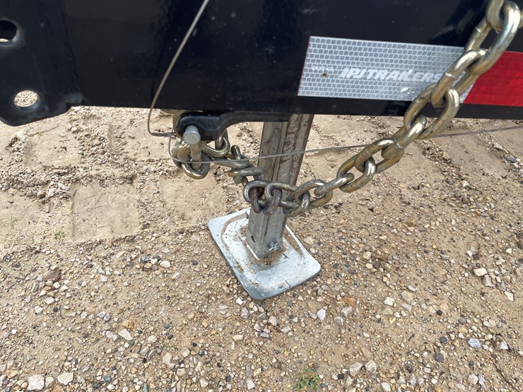 #164-•-2023-pj-tilt-top-16'-utility-trailer-(has-wi-title)-image-11