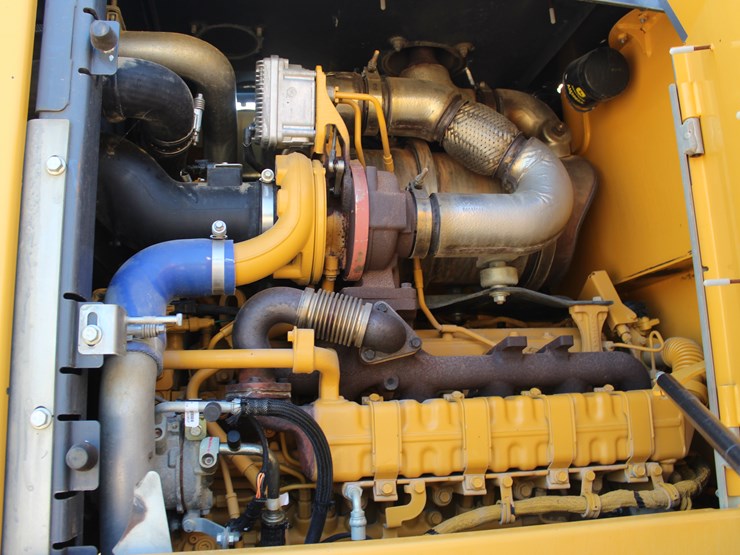 2015-deere-544k-image-6