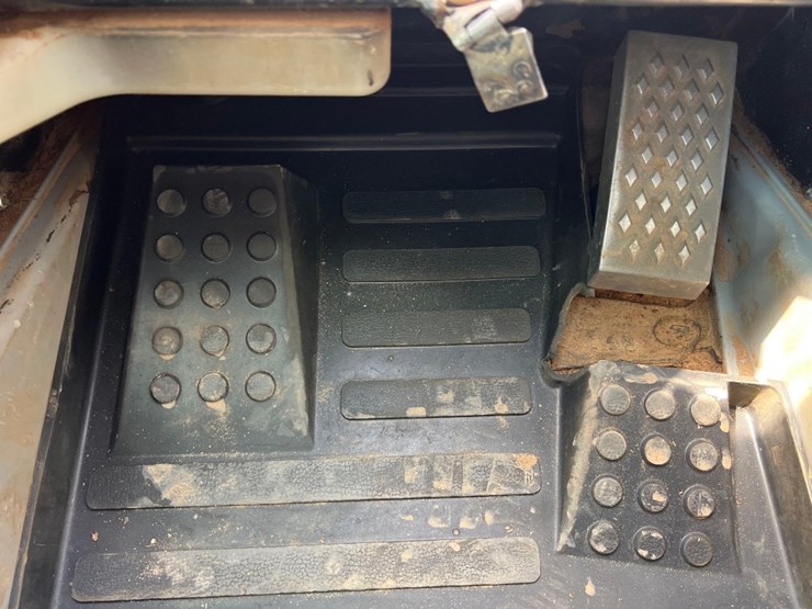 2012-caterpillar-299d-xhp-image-33