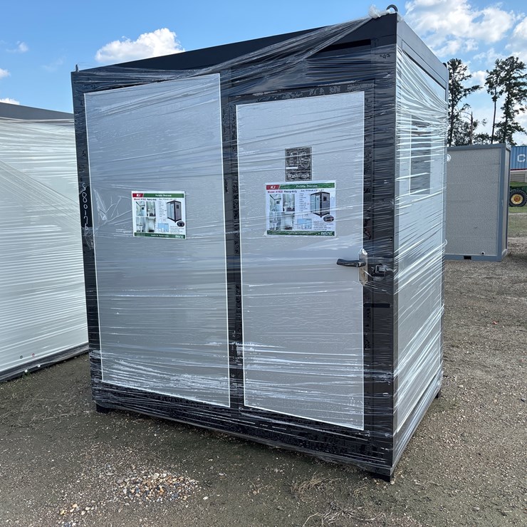 #1307 • POTABLE RESTROOM