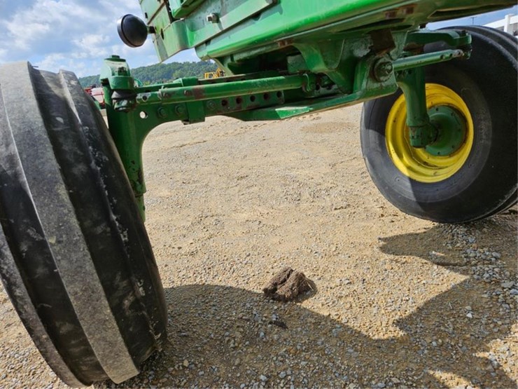 john-deere-4050-image-46