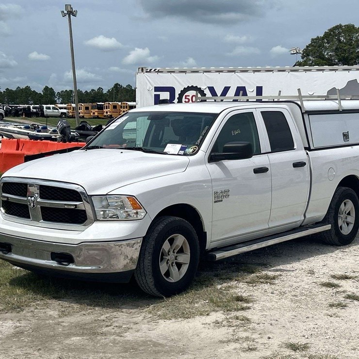 2020 RAM 1500 CLASSIC