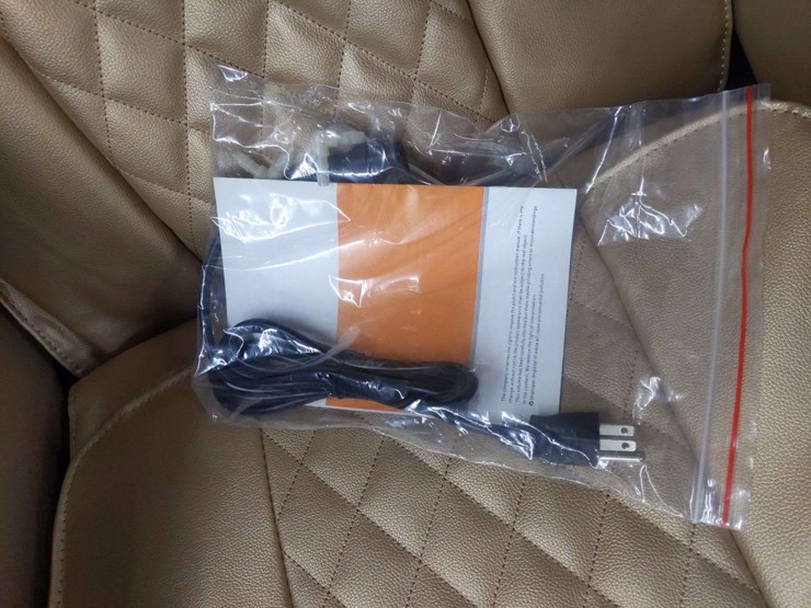 unused-massage-chair-image-7