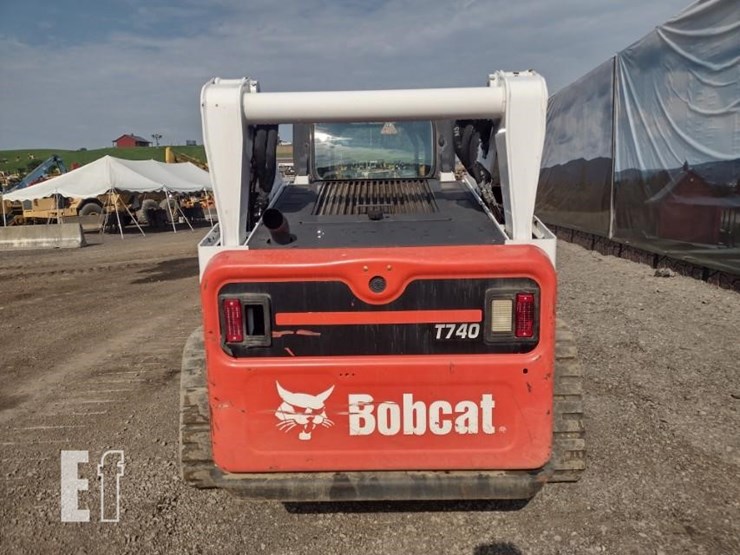 2019-bobcat-t740-image-4