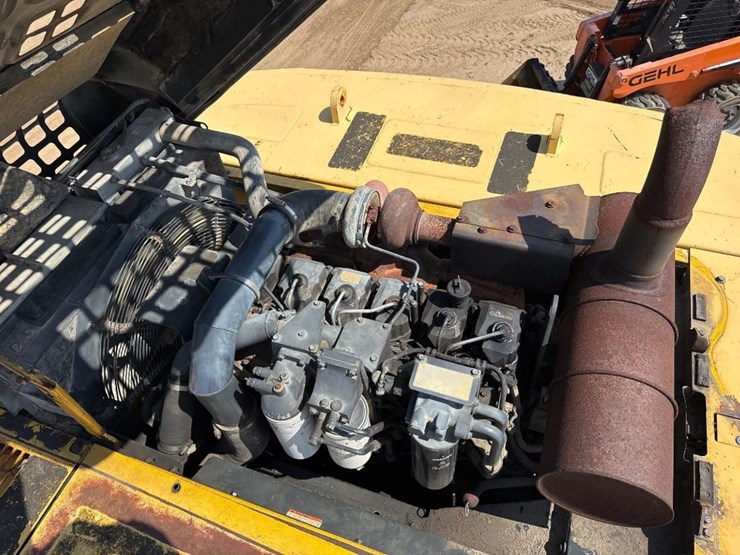 2005-komatsu-pc400-lc-7l-image-33