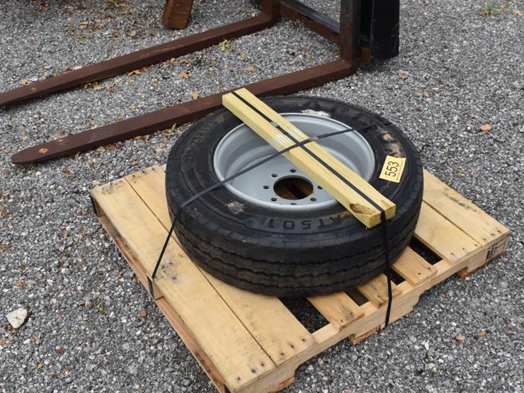 215-x-75r175-tire-and-rim-image-1