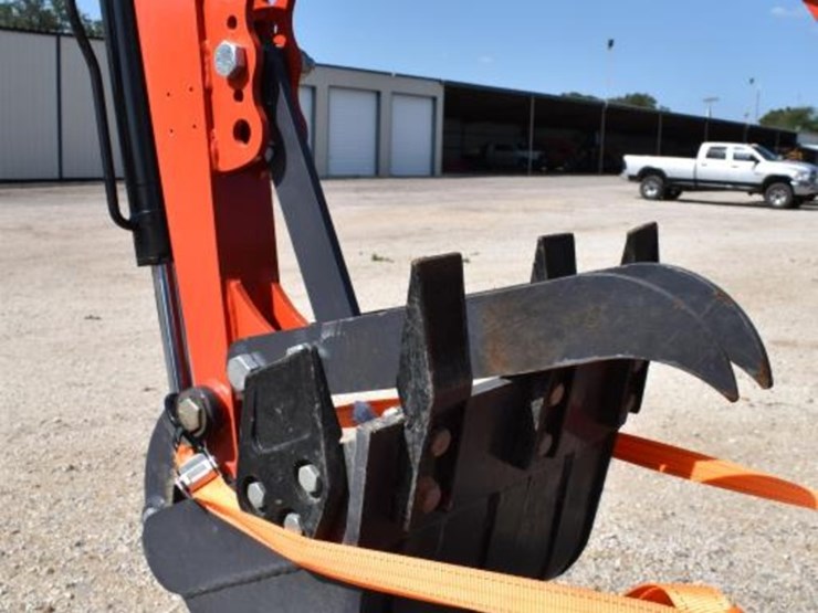 agt-mx15r-mini-excavator-(serial-#-mx15r2024j0000294)-(showing-appx-54-hour-image-6