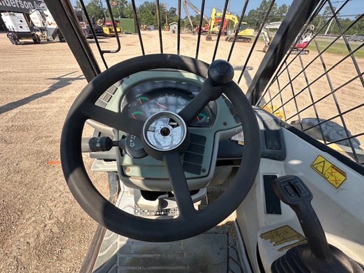 2005-caterpillar-th360b-image-60