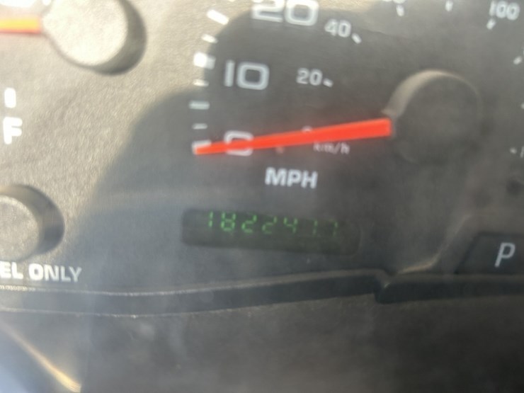 2004-ford-f550-sd-image-26