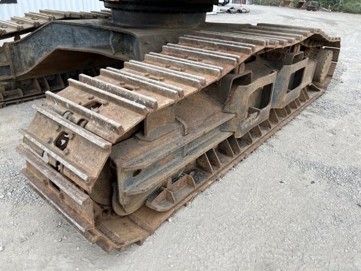 komatsu-pc240ll-image-15