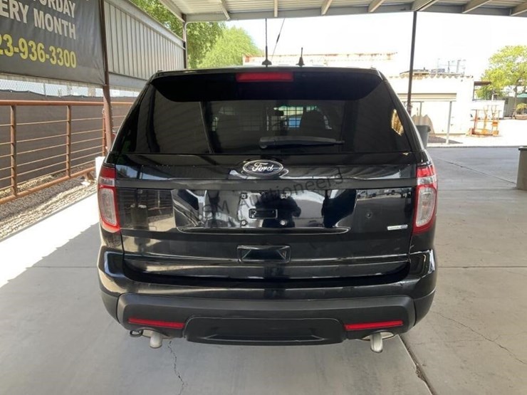2014-ford-explorer-image-6