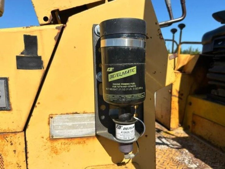 1990-caterpillar-d3c-image-24