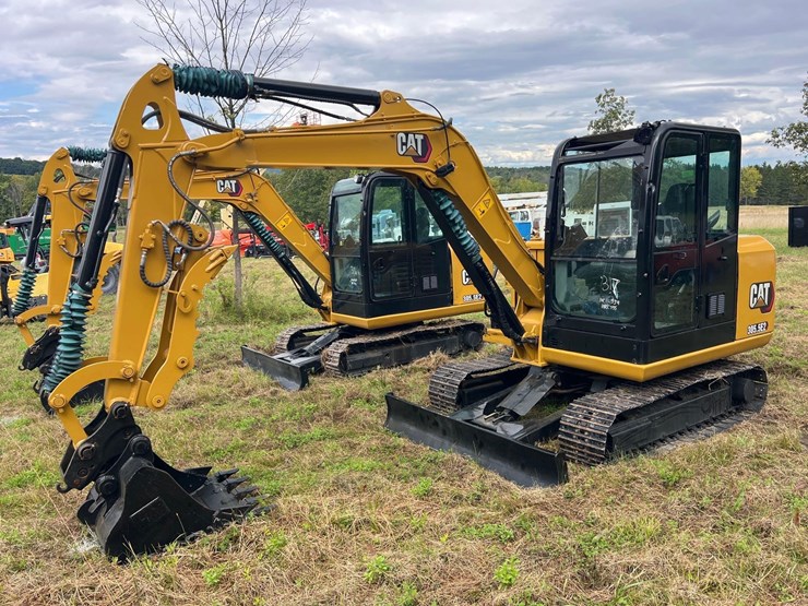2021-caterpillar-305-image-1