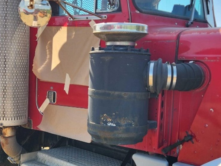 1986-peterbilt-359-image-29