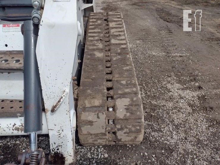 2007-bobcat-t300-image-27