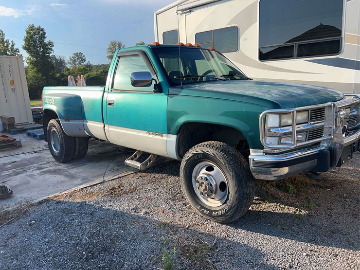 chevrolet-3500-image-1
