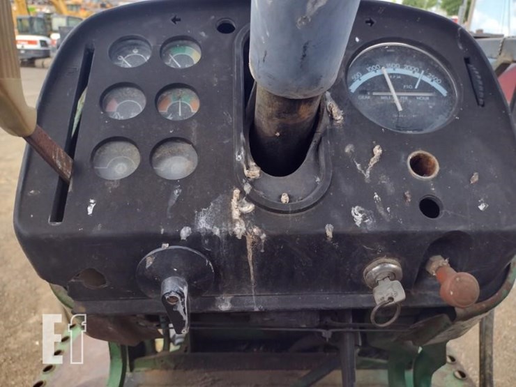 john-deere-4240-image-8