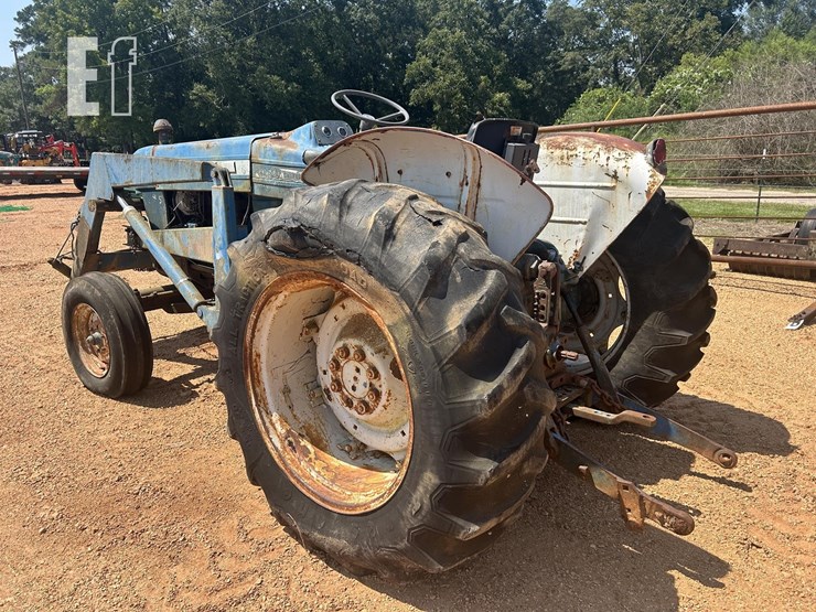 ford-5000-image-3