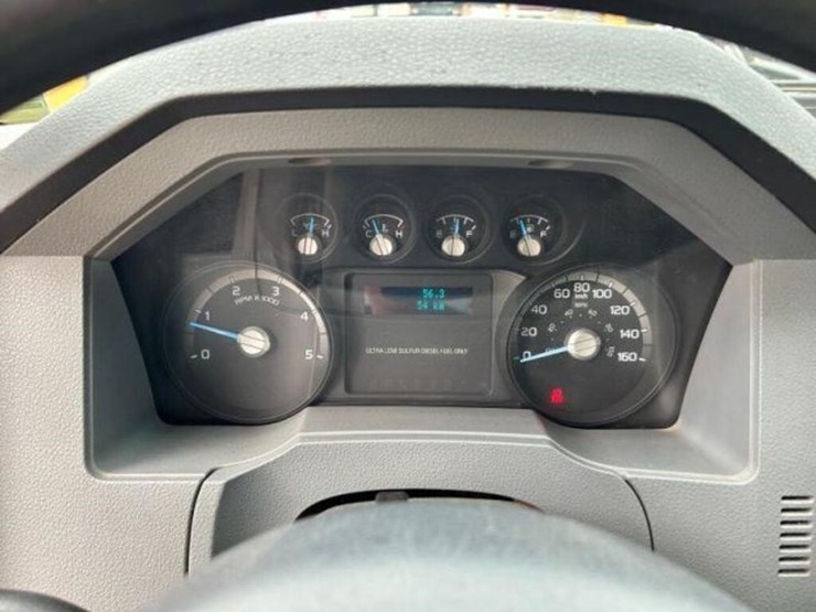 2013-ford-f750-xl-image-12