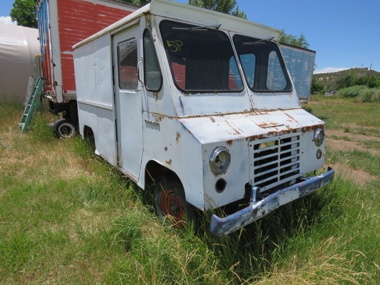 1969-dodge-postal-van-image-2
