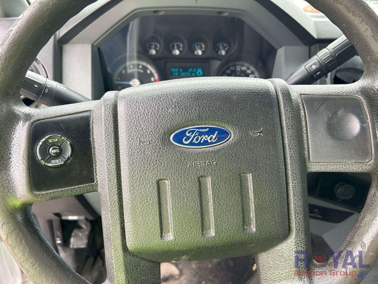 2015-ford-f350-image-15