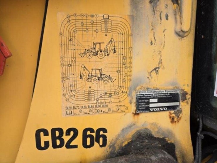2009-volvo-bl70-image-18