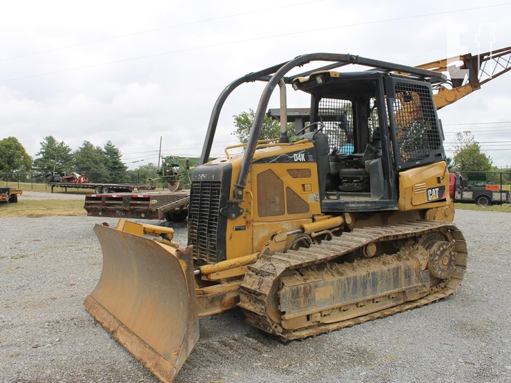 2011-caterpillar-d4k-xl-image-8