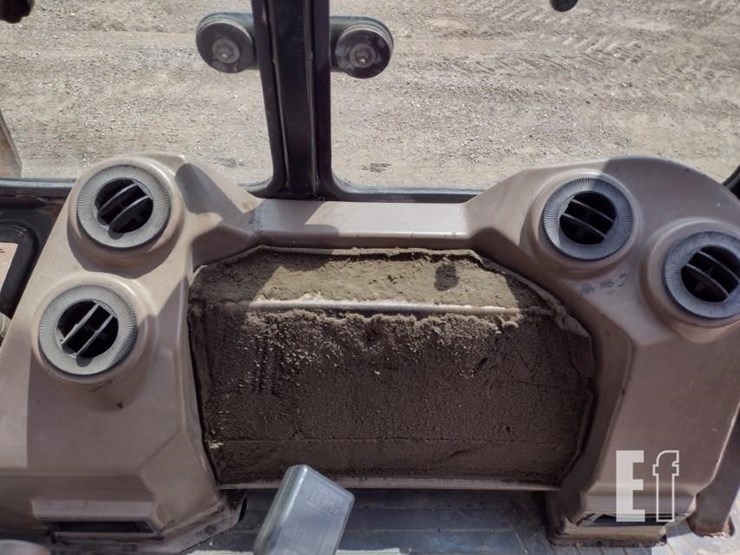 1999-deere-410e-image-13
