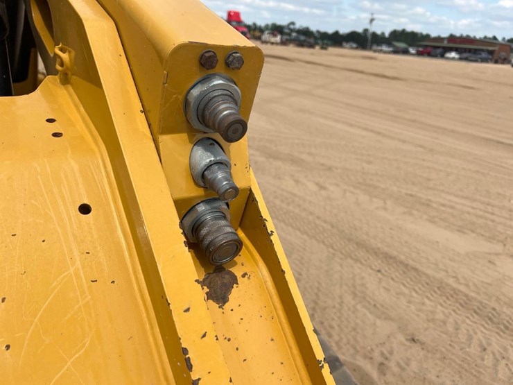 2016-caterpillar-289d-image-11