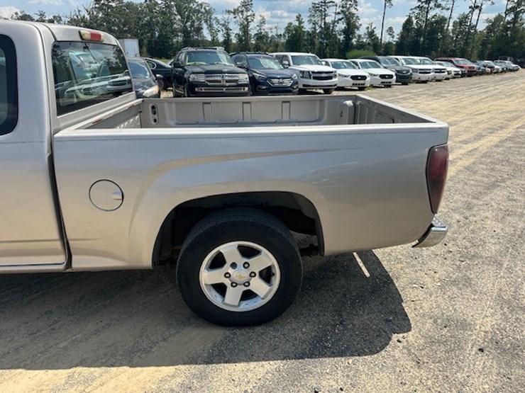 2005-chevrolet-colorado-image-11