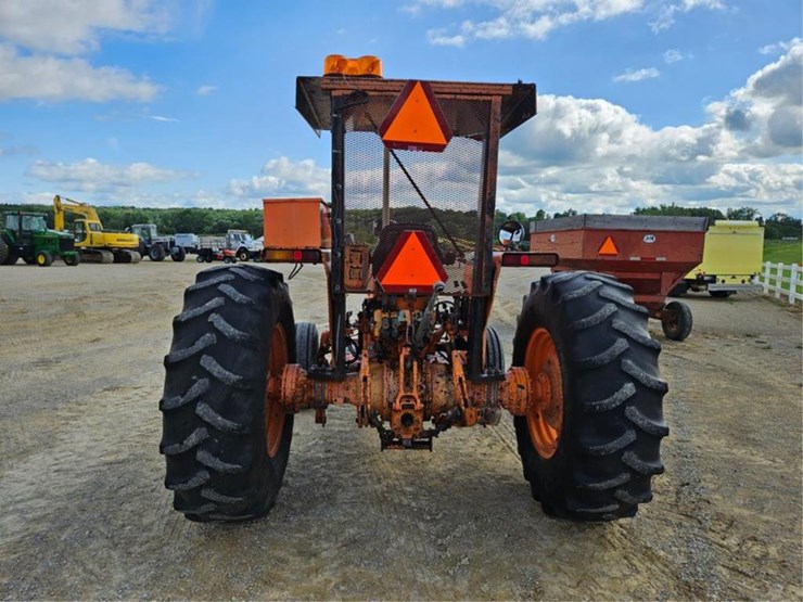 massey-ferguson-383-image-4