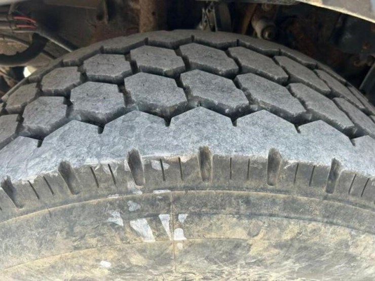 2005-volvo-tri/a-dump-truck-4v5k99gh55n391882-image-85