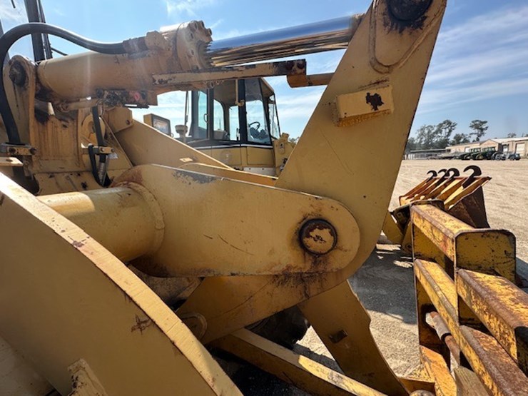 #2286-•-tcm-835-2-series-rubber-tire-loader-image-24
