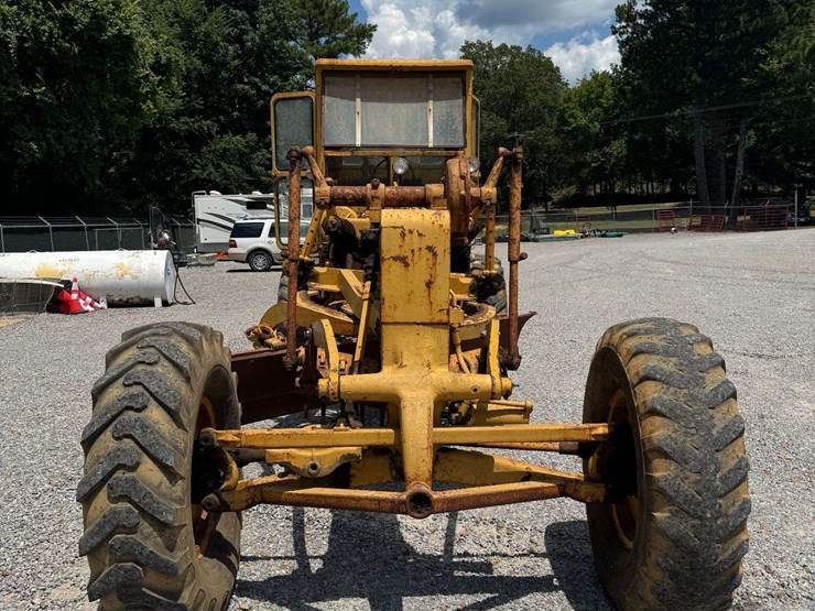 caterpillar-120-image-9