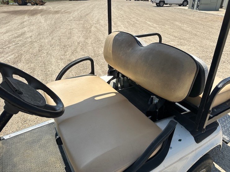 #57-•-ez-go-golf-cart-image-16