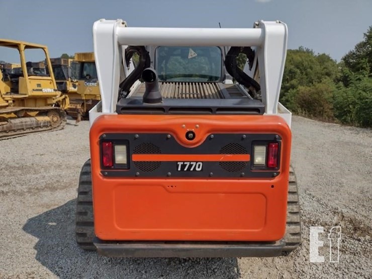 2016-bobcat-t770-image-4